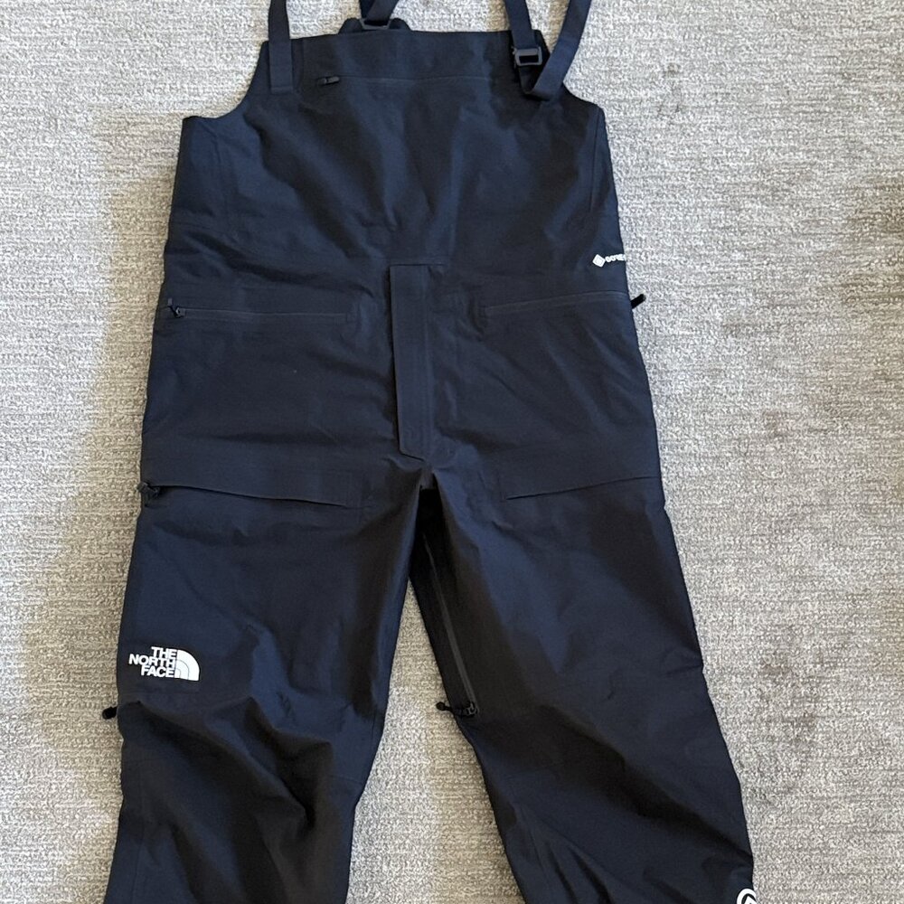 NWOT 2025 Men’s Summit Series Verbier GORE-TEX Bibs Med